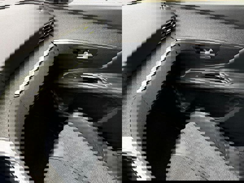 Image Peugeot 3008 II 1.5 Blue Hdi 130 Allure GPS Caméra Carplay Régul Clim auto Gtie 1 an